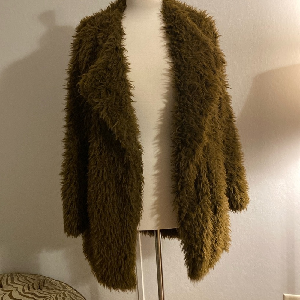 Women’s faux fur coat